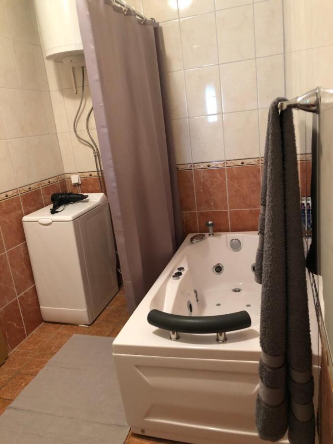 Petrovac Holiday Apartments 2 Bagian luar foto