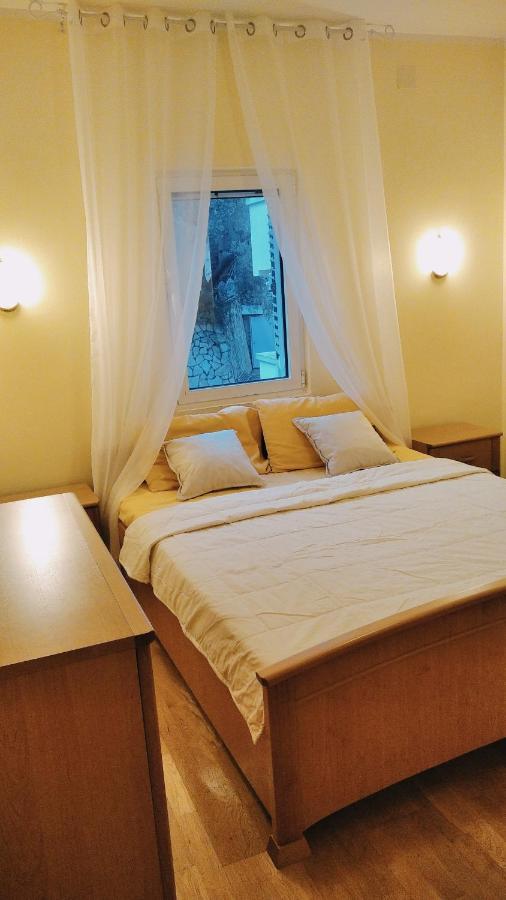 Petrovac Holiday Apartments 2 Bagian luar foto